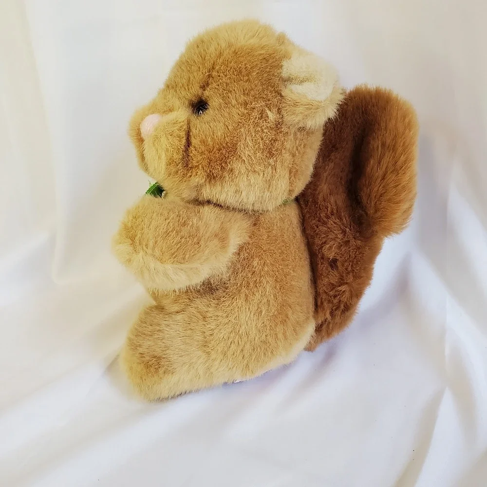 1989 Brown SQUIRREL 6